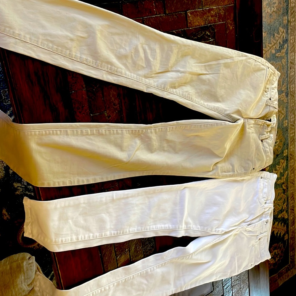 Lot of (2) Jessica Simpson skinny jeans” Kiss me Suoer Skinny” fit -Size 25